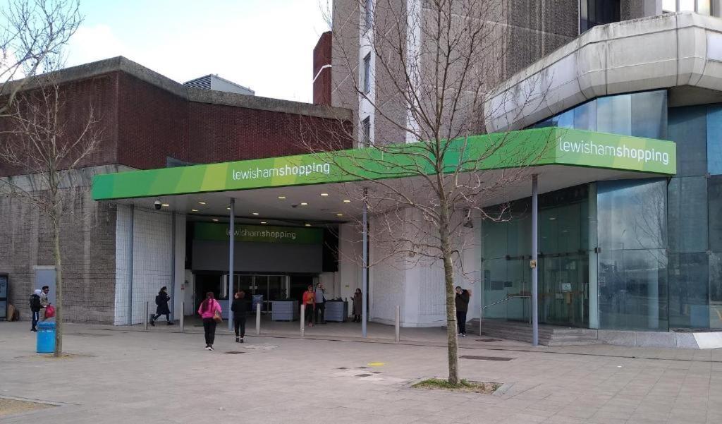 Apartamento Spacious Modern 1-bedroom In Catford - Excellent Transport Links - Ideal For Long Londres