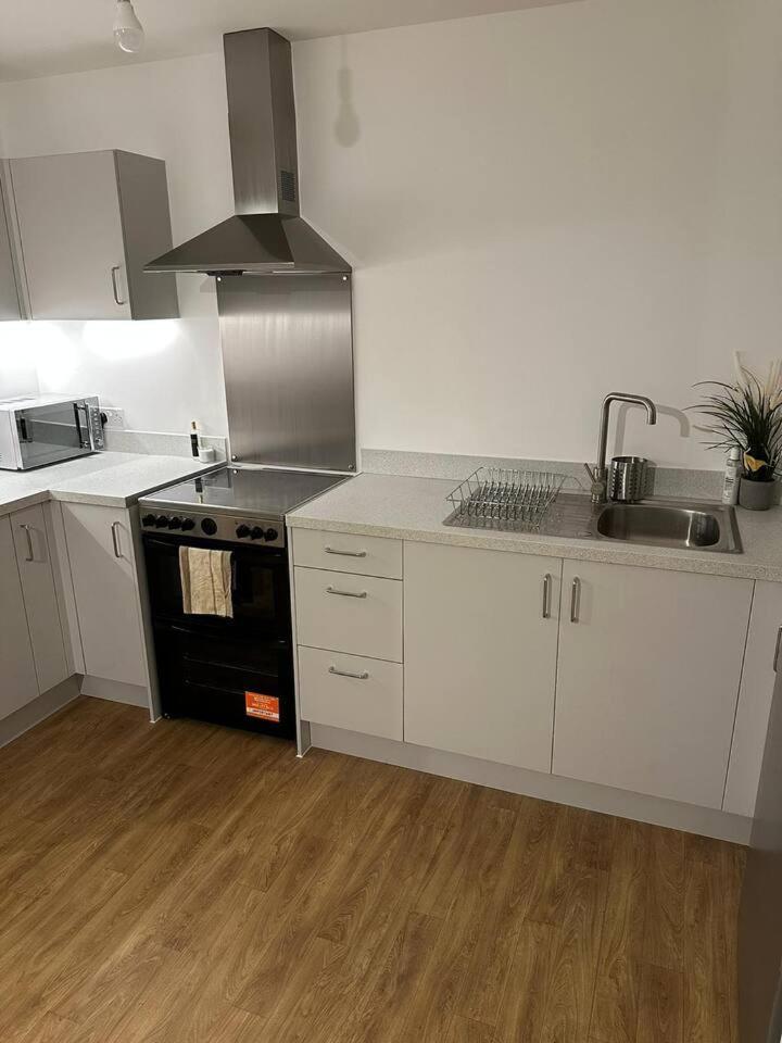 Spacious Modern 1-bedroom In Catford - Excellent Transport Links - Ideal For Long Apartamento *